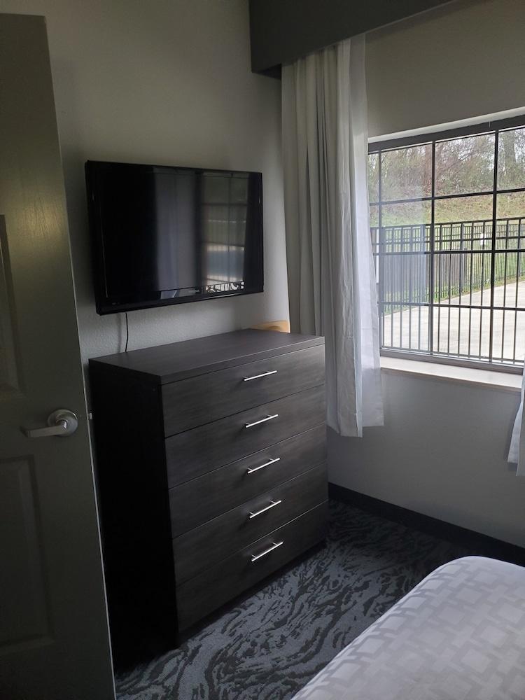 Candlewood Suites Knoxville Airport-Alcoa By Ihg Eksteriør billede