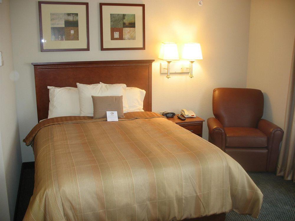 Candlewood Suites Knoxville Airport-Alcoa By Ihg Eksteriør billede